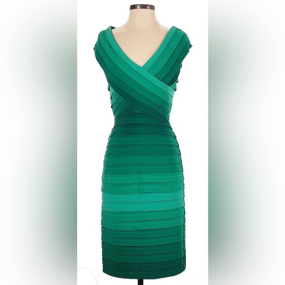 Green/ Teal Tadashi Shoji Pintuck Ombre Dress | Size Small - Picture 1 of 8